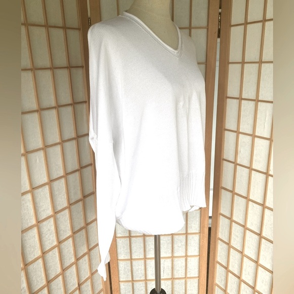 Shirin Guild White Cotton Boxy Loose Fit Scotland Sweater - Picture 5 of 15